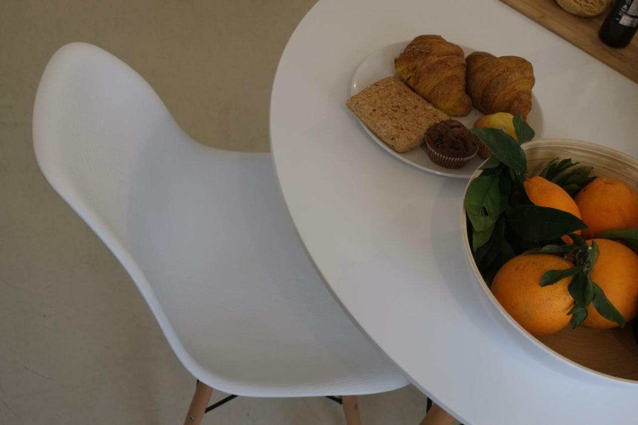 Via Ricasoli 8 오스투니 외부 사진