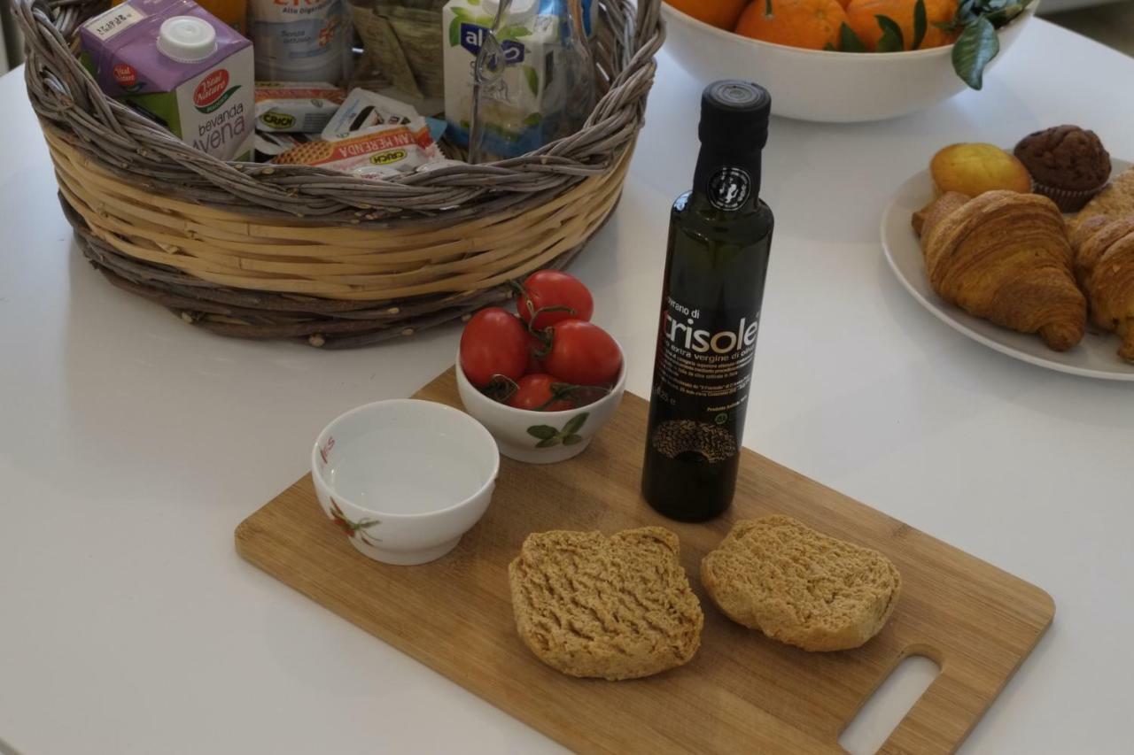 Via Ricasoli 8 오스투니 외부 사진